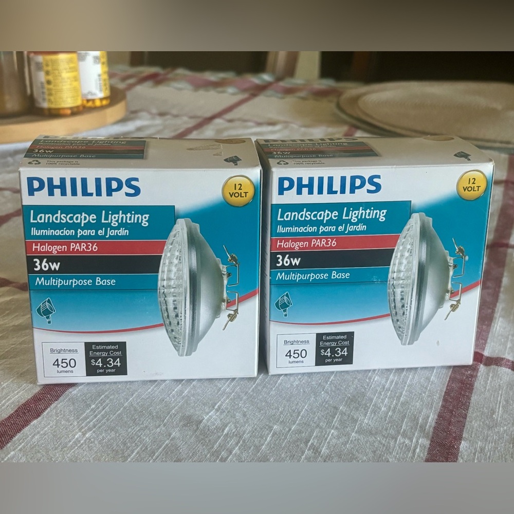 (2) Philips Landscape Lighting 36W Light Bulb PAR36 Multipurpose Base 12V-NEW